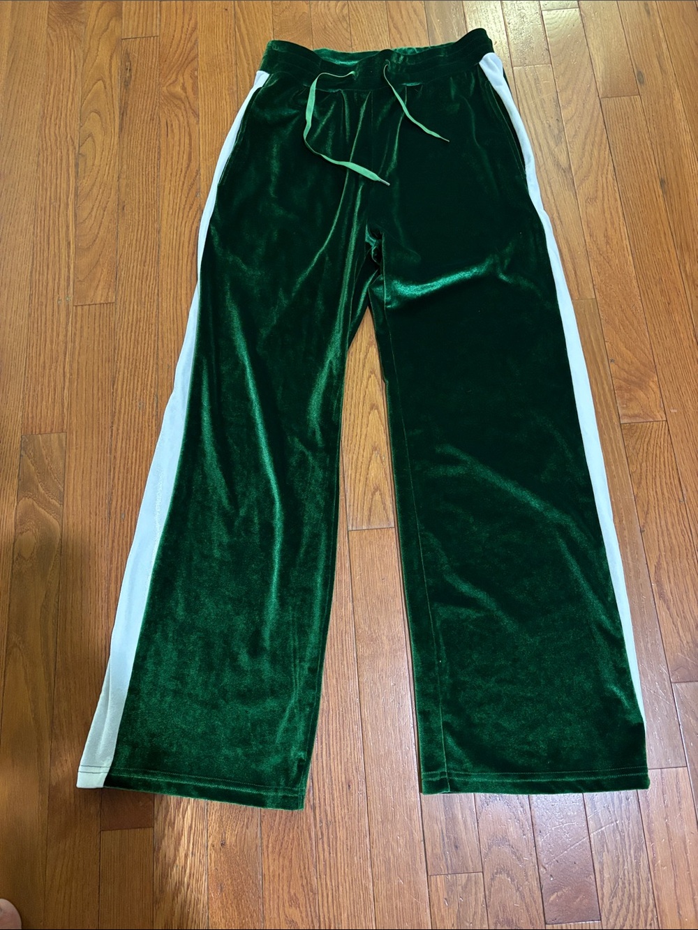 Ivy Storehouse Women’s Green Velour Pants with White Side Stripe. Size Medium